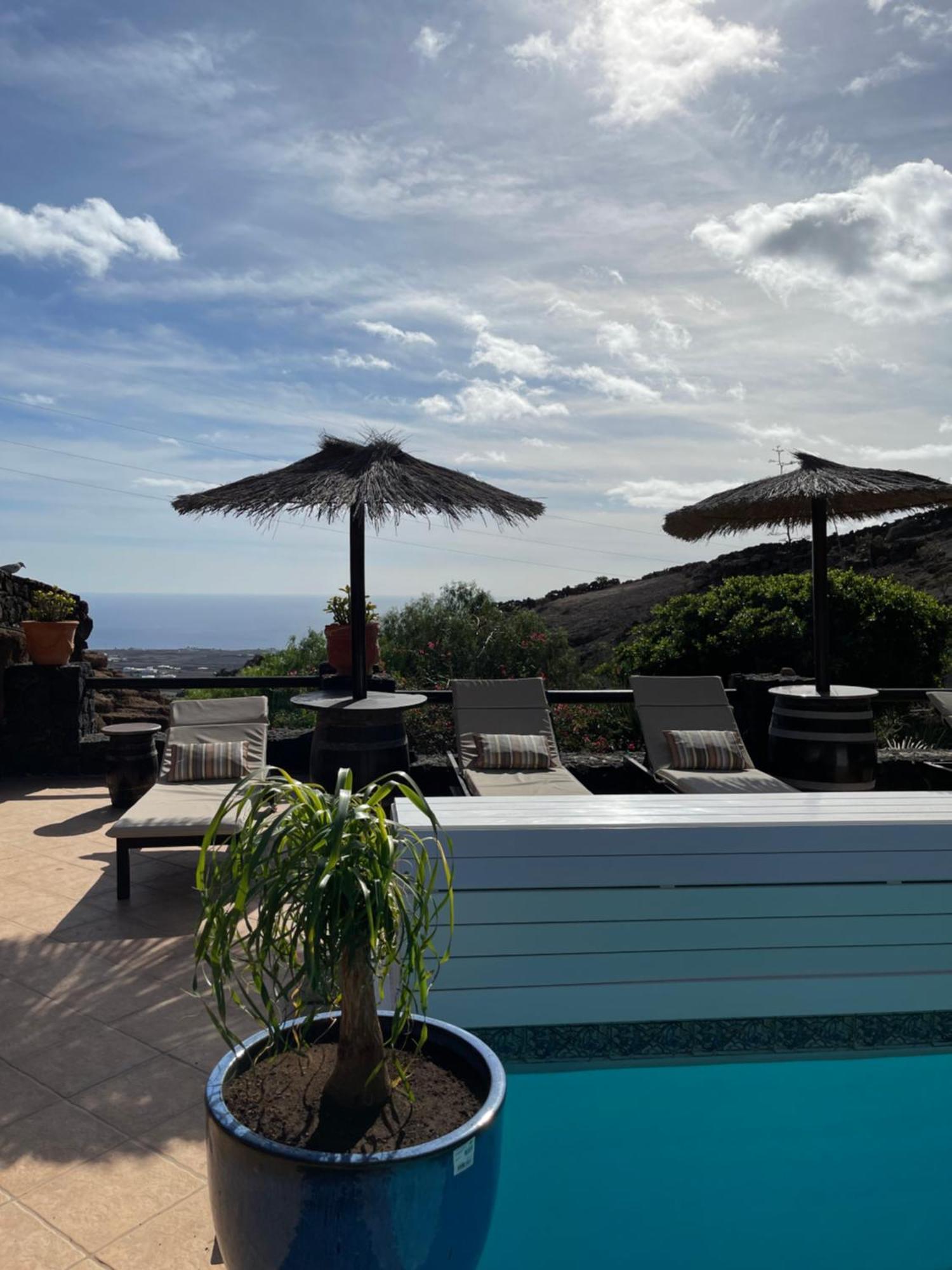 Castillo Lanzarote Villa Bailey - Luxury Villa - Pet Friendly With Heated Pool Ла-Асомада Экстерьер фото
