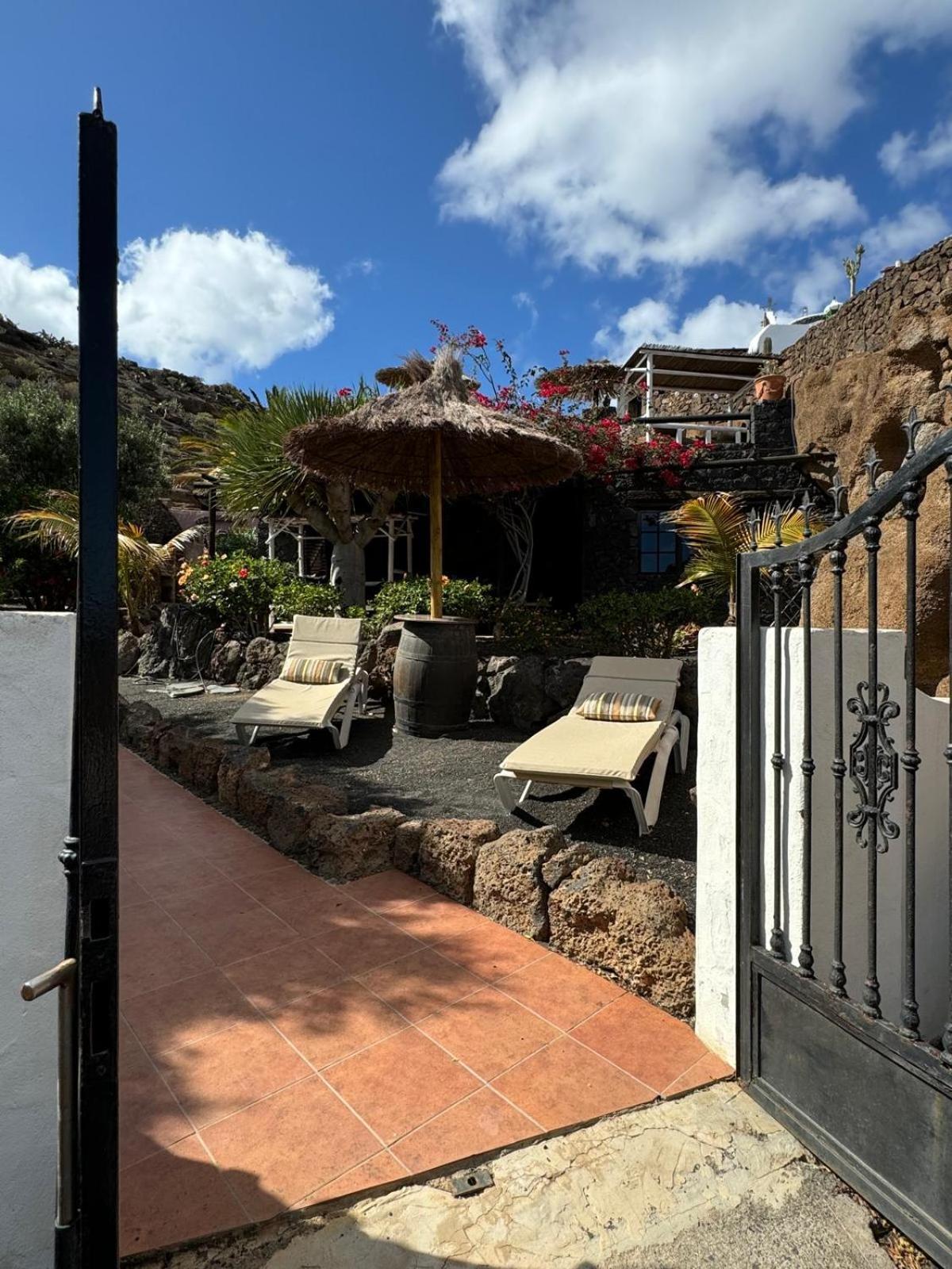 Castillo Lanzarote Villa Bailey - Luxury Villa - Pet Friendly With Heated Pool Ла-Асомада Экстерьер фото