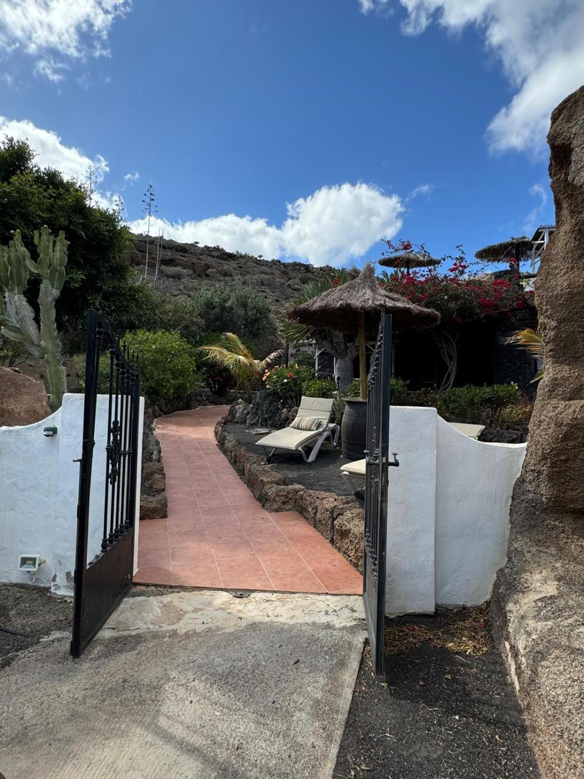 Castillo Lanzarote Villa Bailey - Luxury Villa - Pet Friendly With Heated Pool Ла-Асомада Экстерьер фото