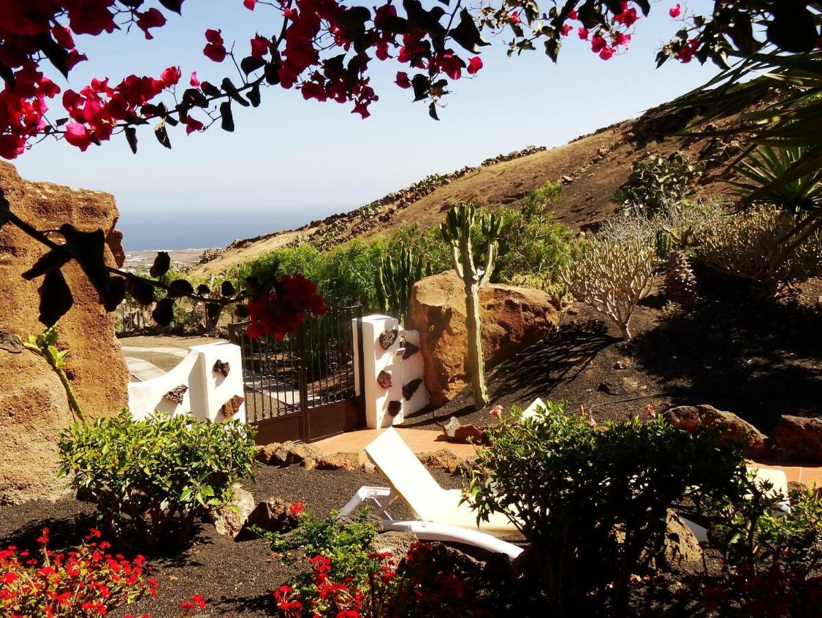 Castillo Lanzarote Villa Bailey - Luxury Villa - Pet Friendly With Heated Pool Ла-Асомада Экстерьер фото
